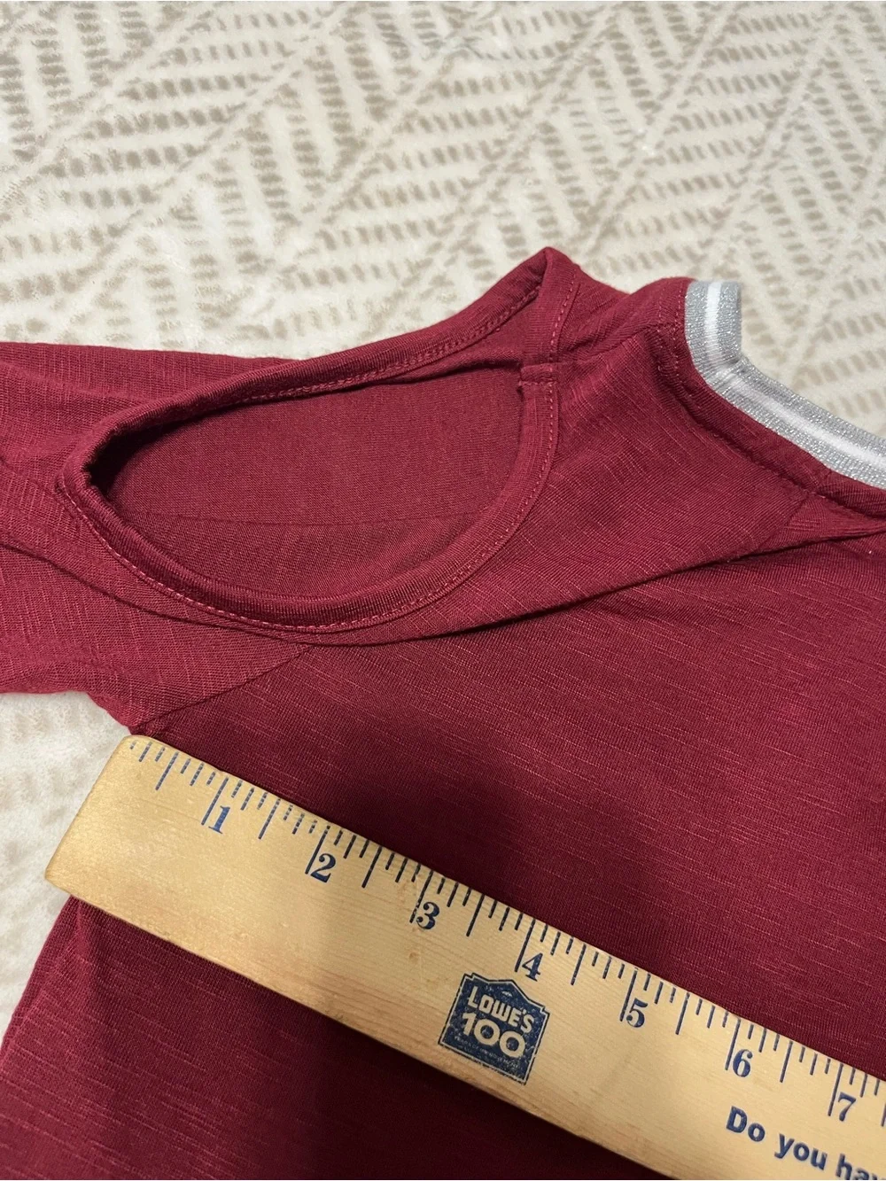 Washington Redskins Cold-Shoulder Tee in Burgundy and Gold M 7-9